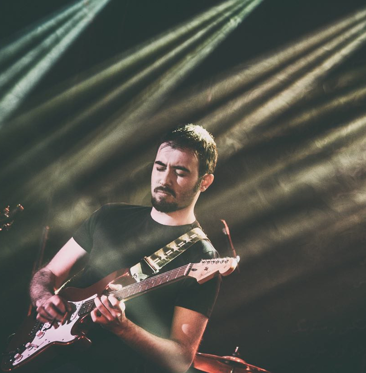 Olum Reqsi Vehshi feryad